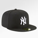 New Era Yankees Black and White 59Fifty Cap Fitted